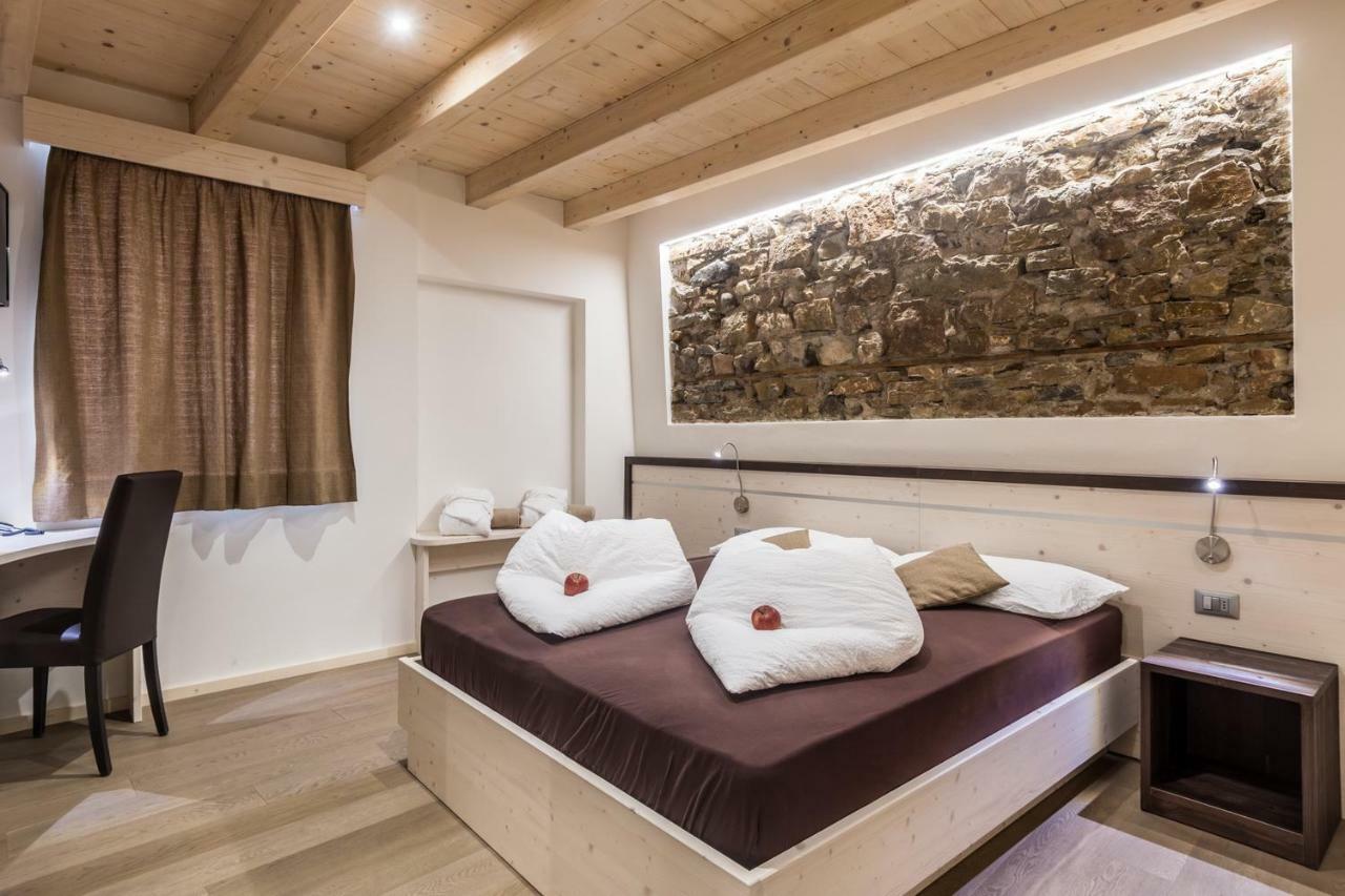 Hotel La Sorgente Тезеро Екстер'єр фото